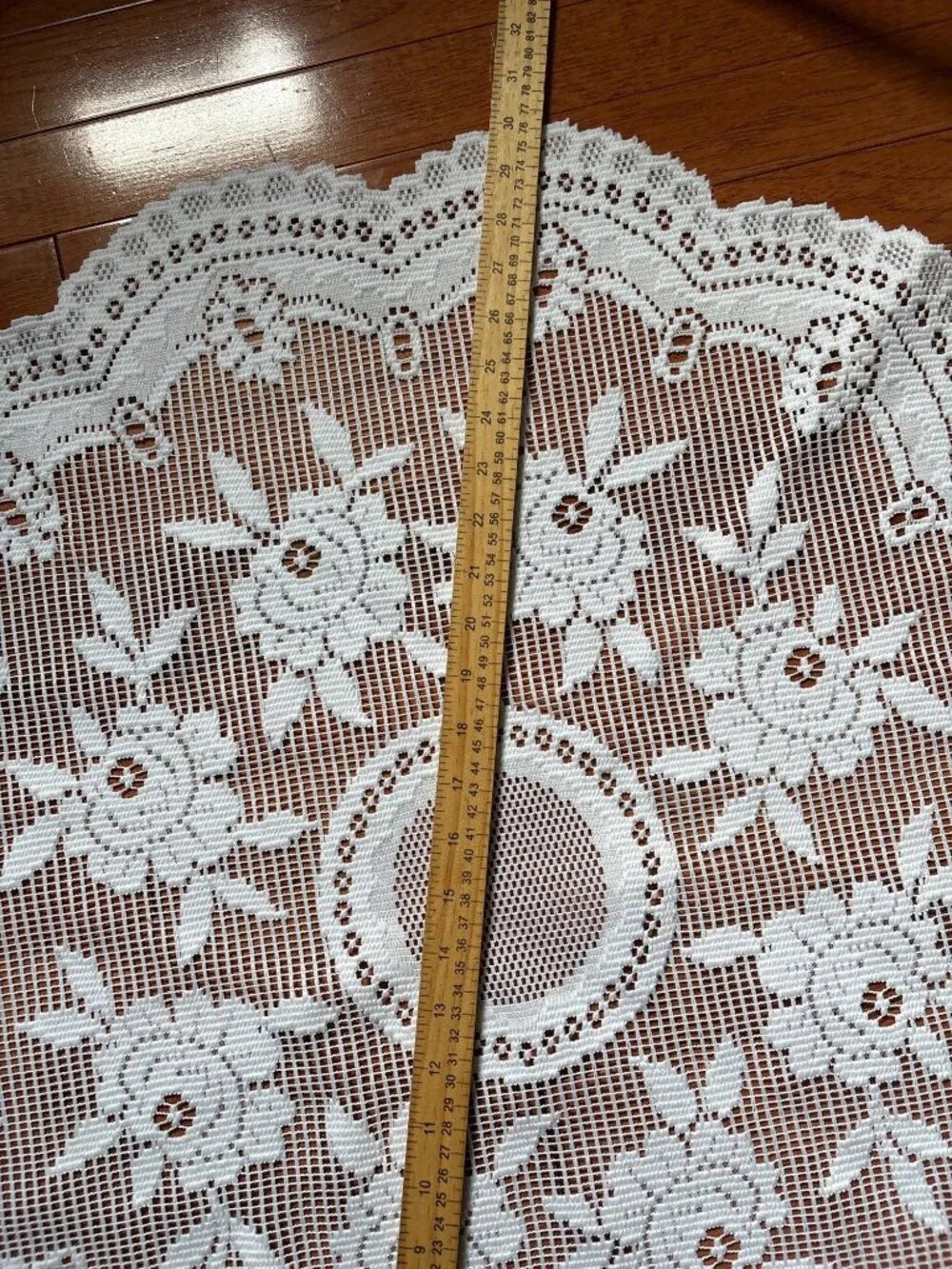 Elegant White Floral Lace Round Table Topper 30